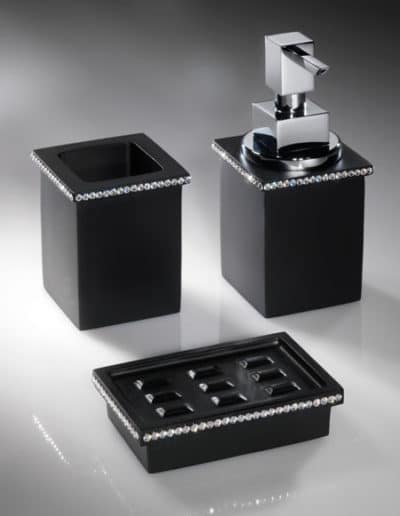 Diva-jewel-nero-accessori-bagno-con-strass-Carpi-suzzara